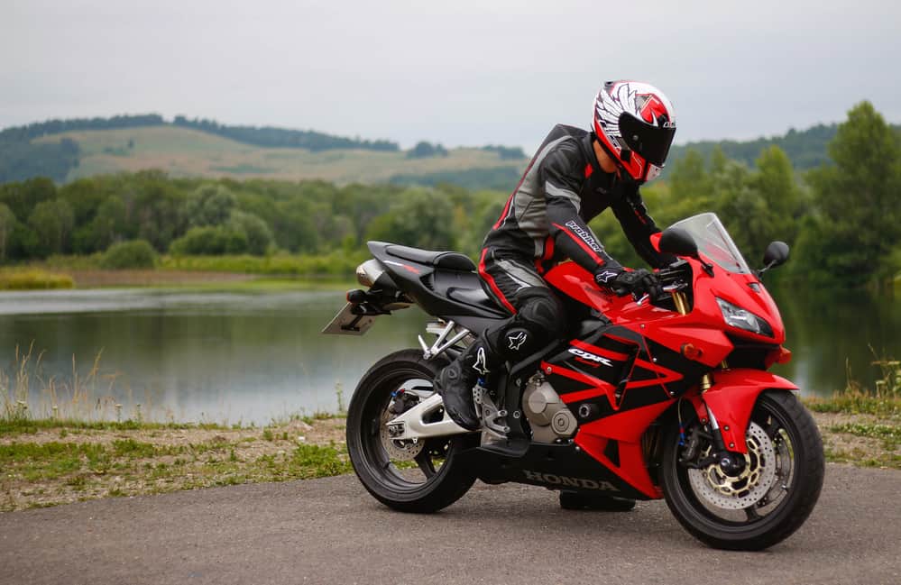 The Thrill of Speed vs. Reality: Can You Live with a Superbike as a Daily Driver?